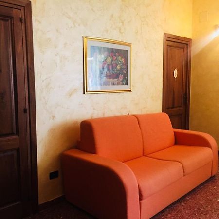 B&B Il Tulipano Sul Lago Colle di Tora Ngoại thất bức ảnh